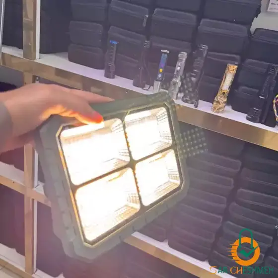 پروژکتور شارژی خورشیدی 100 وات زینگارو مدل BL-930
